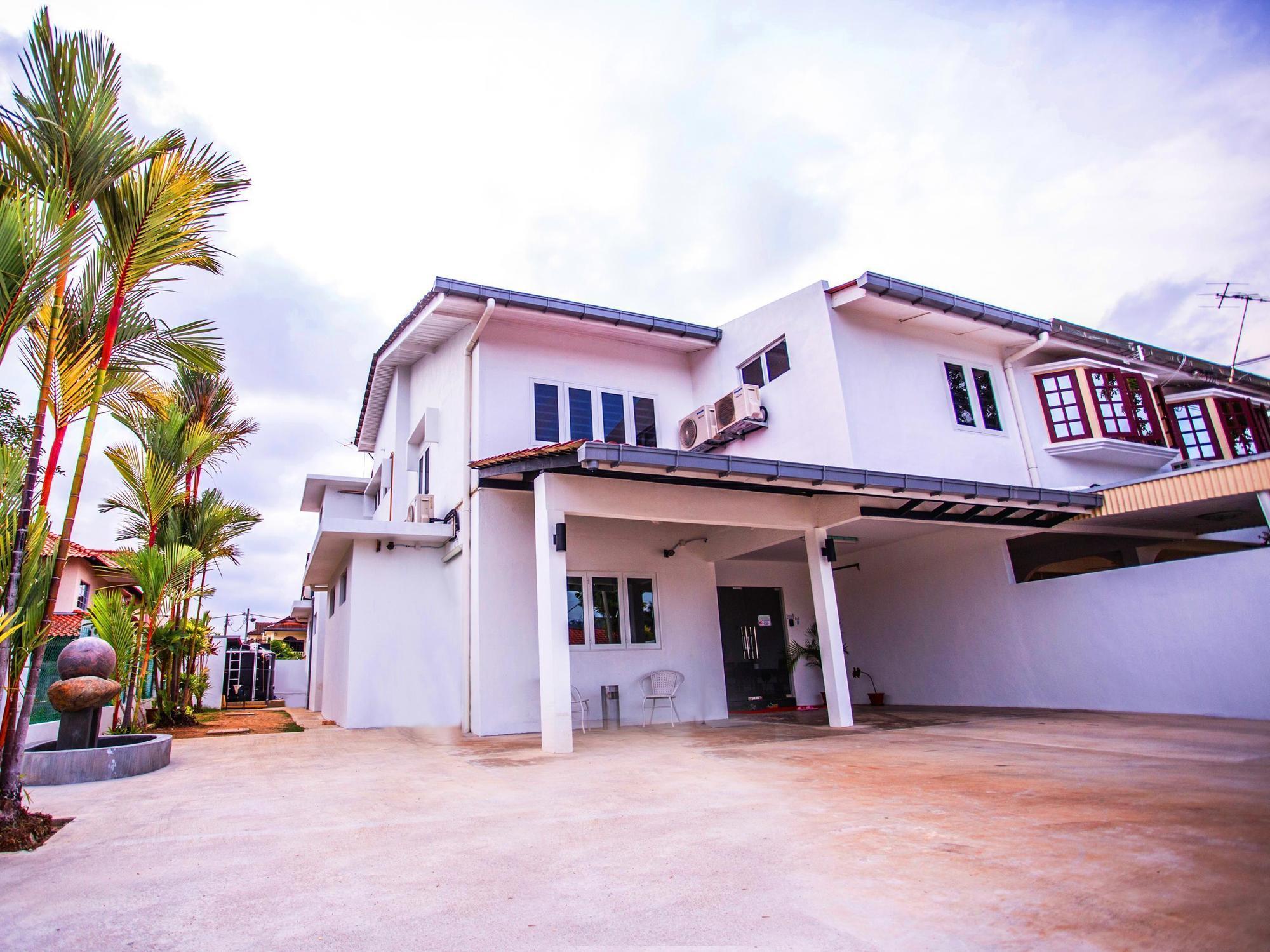 Kb50 Guesthouse Kuantan Buitenkant foto